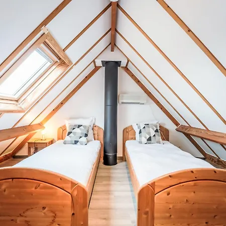 Pippa With Parking & Garden By Interhome *