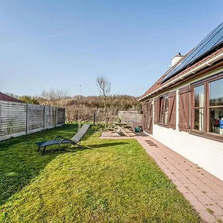 Vakantiehuis Pippa With Parking & Garden By Interhome De Haan